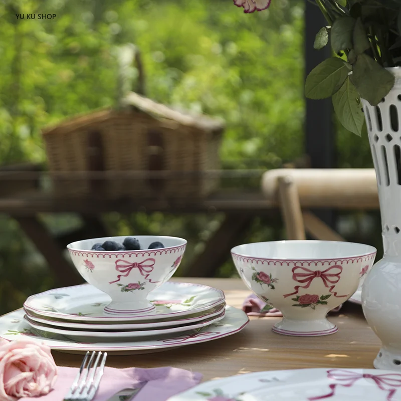Столовые приборы с французской – обзор и цена Outdoor Furniture Dining
